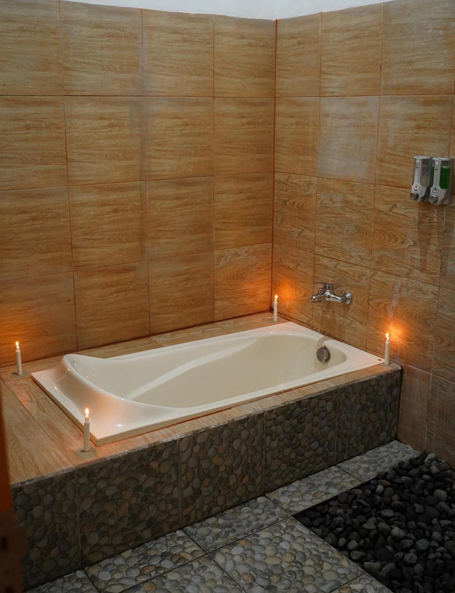 Wahyu Masari Homestay Sakti Екстериор снимка